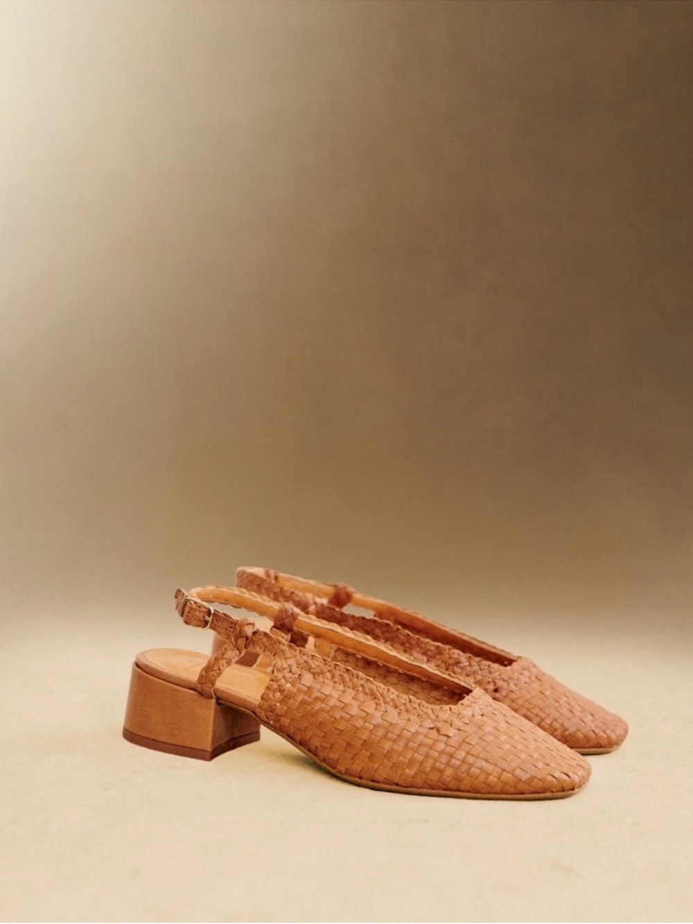 Sézane Noemie Heeled Pumps - Picture 2 of 10